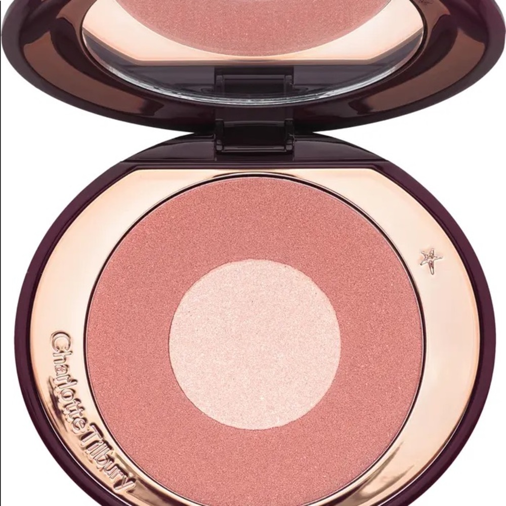 CT Cheek to chic Blusher